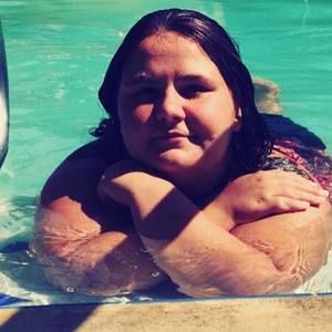 Meet your Posher, Krystalynn